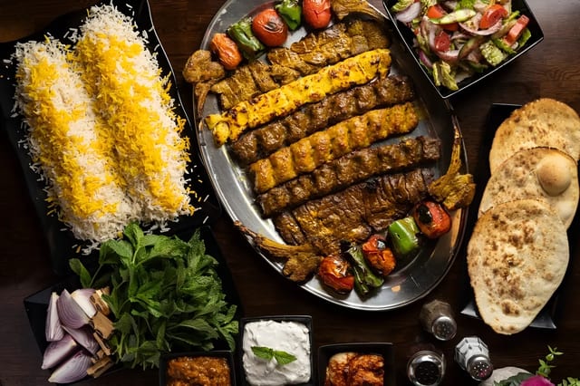 FAMILY COMBO #1 (Serves 4-6).