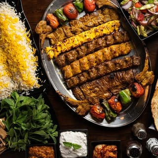 FAMILY COMBO #1 (Serves 4-6)